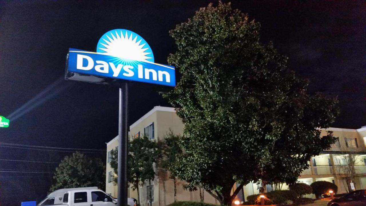 Days Inn By Wyndham Chattanooga/Hamilton Place Exterior foto